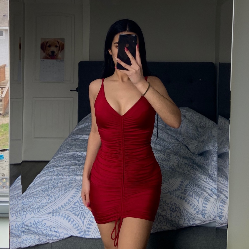 Red Fashionanova dress